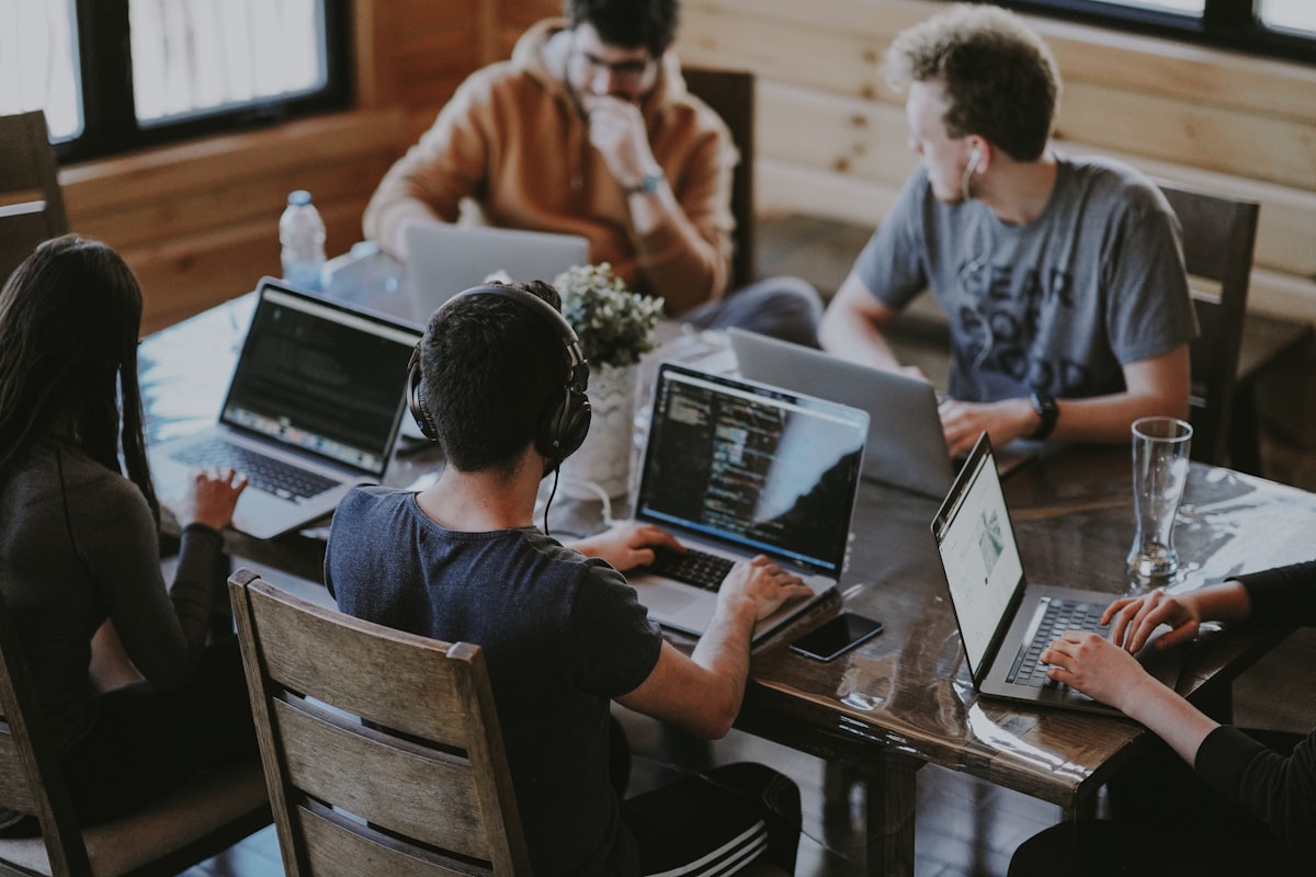 Équipe pédagogique du laboratoire AlgoTradingLab à Caen